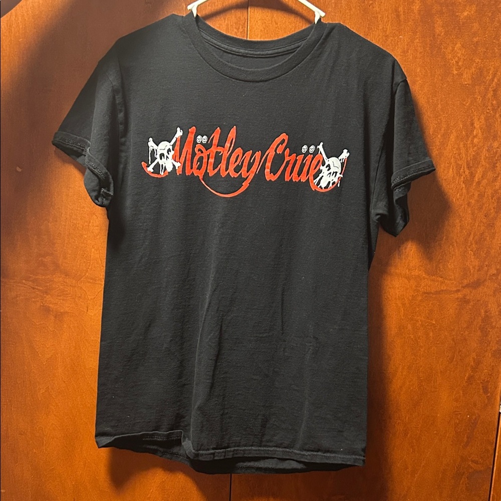 Black Mötley Crüe Graphic T-Shirt